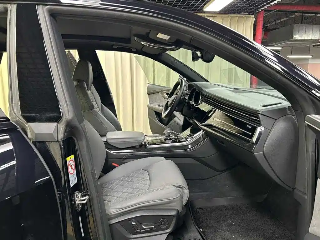 Audi Q8 — миниатюра 21