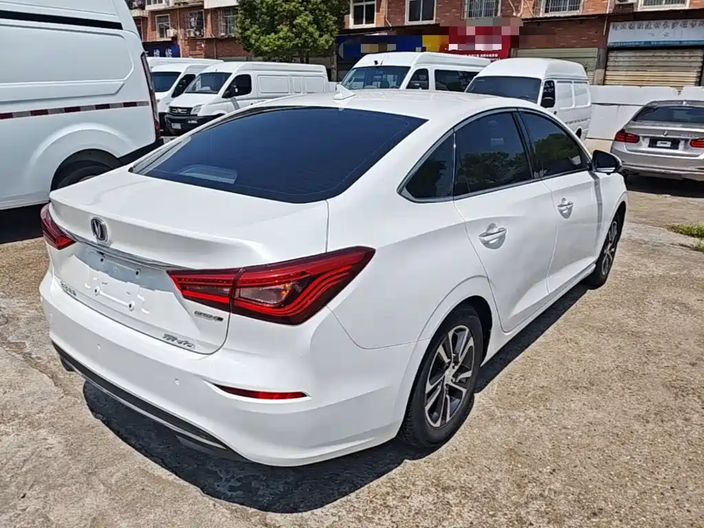 Changan Eado — миниатюра 7