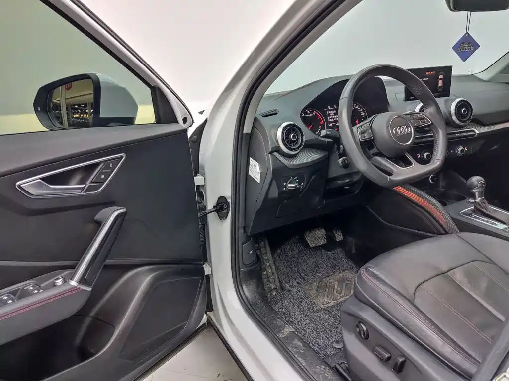 Audi Q2L 2022 35 TFSI