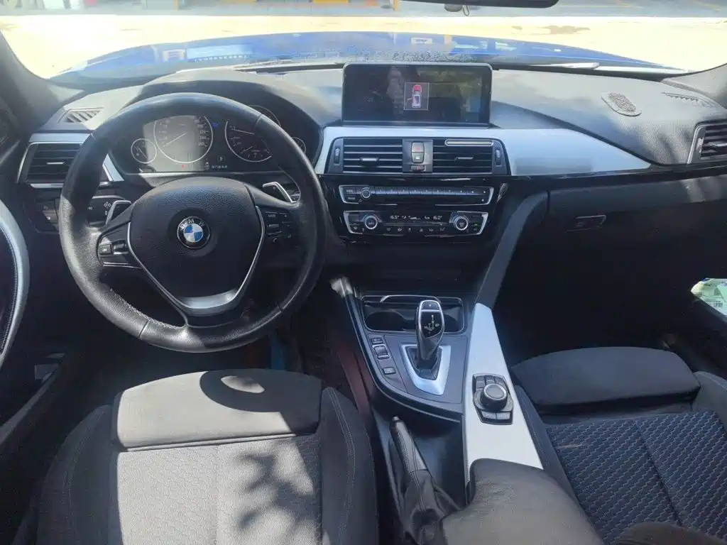 BMW 3 Series — миниатюра 13