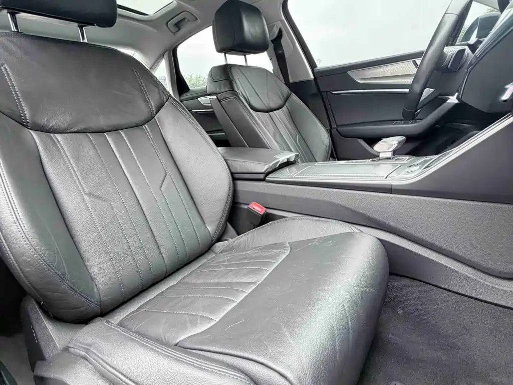 Audi A6L 2023 — фото 4