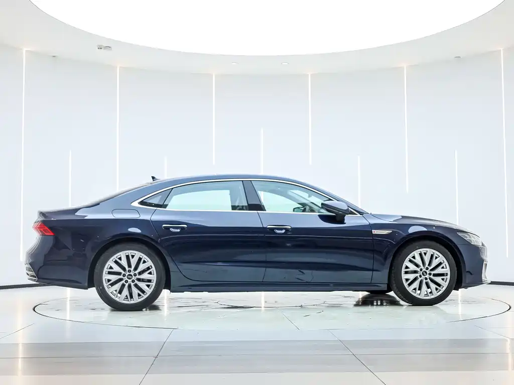 Audi A7L 2024 45TFSI S-line