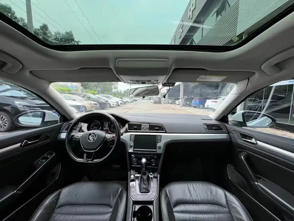 Volkswagen Lamando — миниатюра 8
