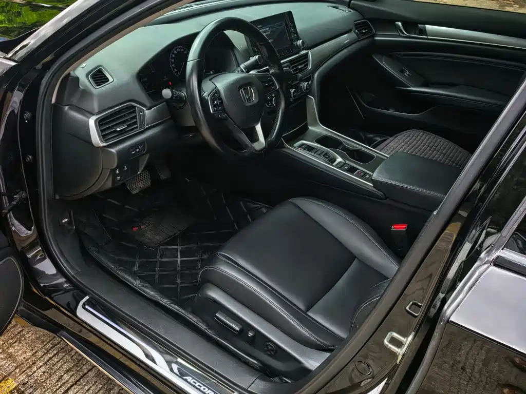 Honda Accord — миниатюра 7