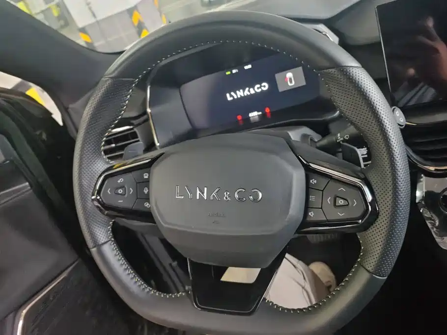 Lynk & Co Z20 — миниатюра 15