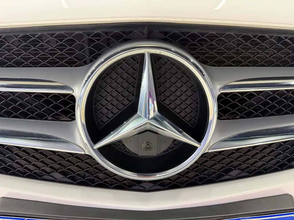 Mercedes-Benz C-Class — миниатюра 18