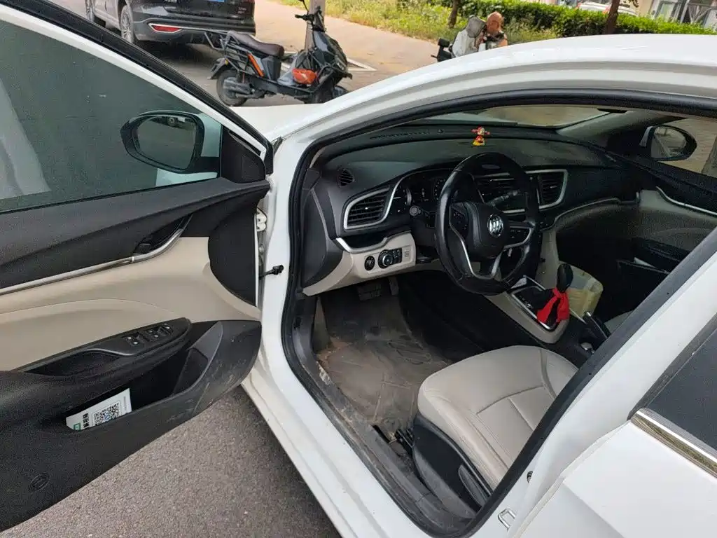Buick Excelle — миниатюра 17