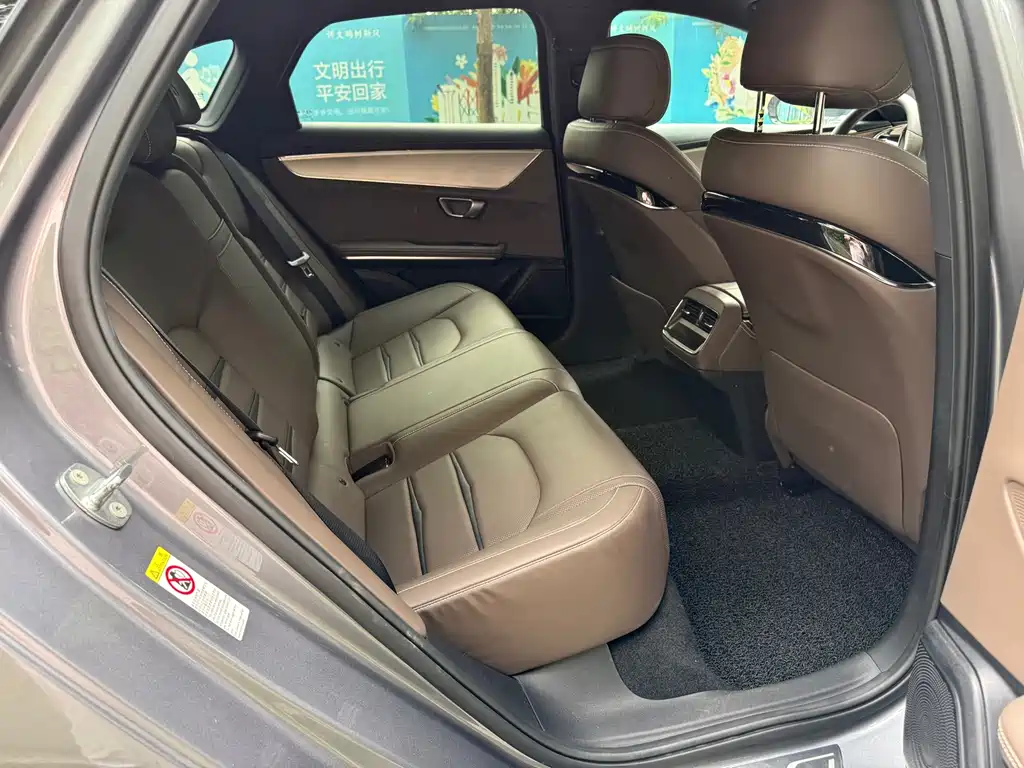 BYD Han — миниатюра 7