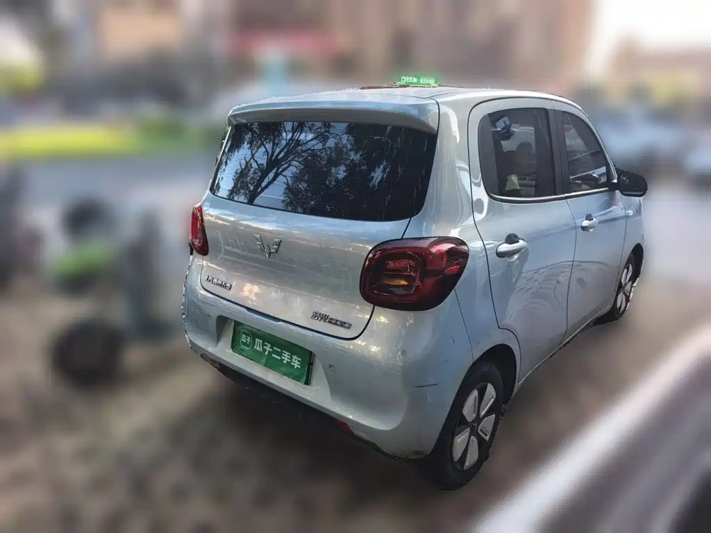 Wuling MINIEV — миниатюра 4