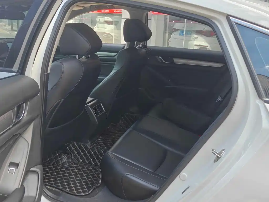 Honda Accord — миниатюра 8