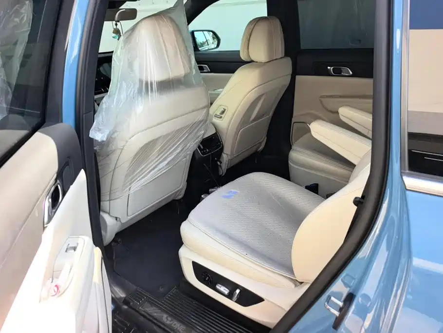Li Auto Li ONE — миниатюра 11