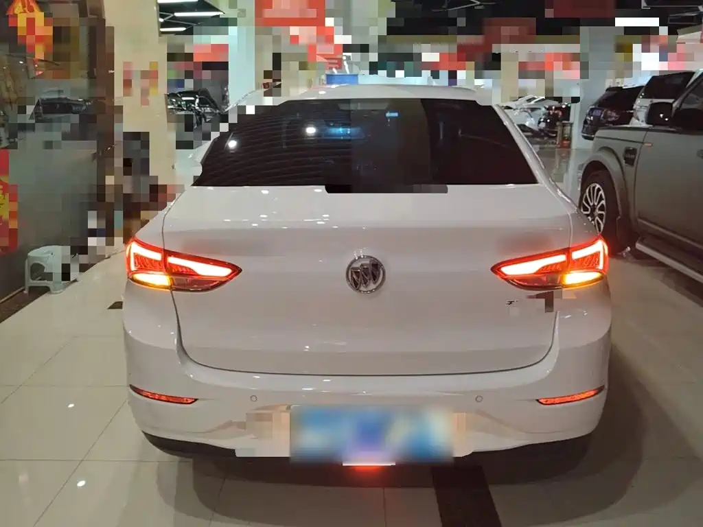 Buick Excelle — миниатюра 6