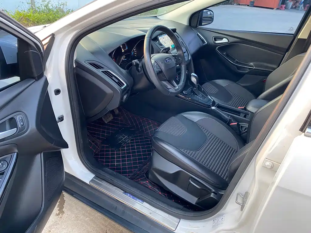 Ford Focus — миниатюра 5