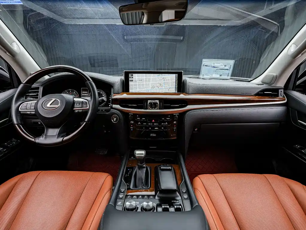 Lexus LX — миниатюра 7