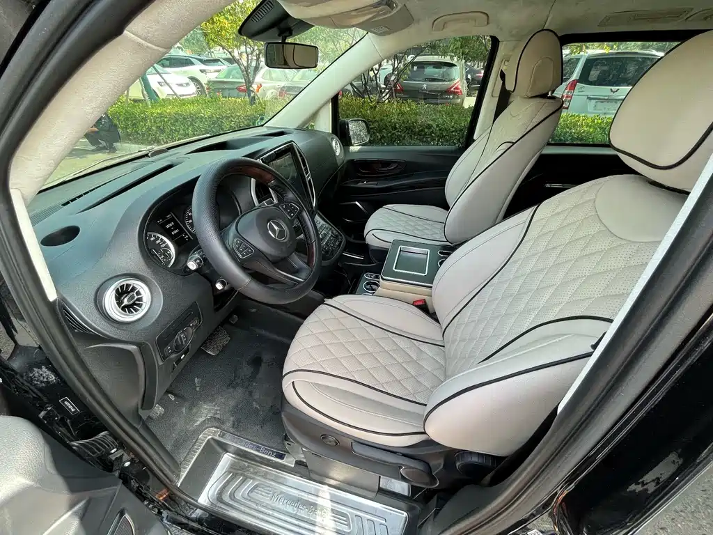 Mercedes-Benz Vito — миниатюра 9