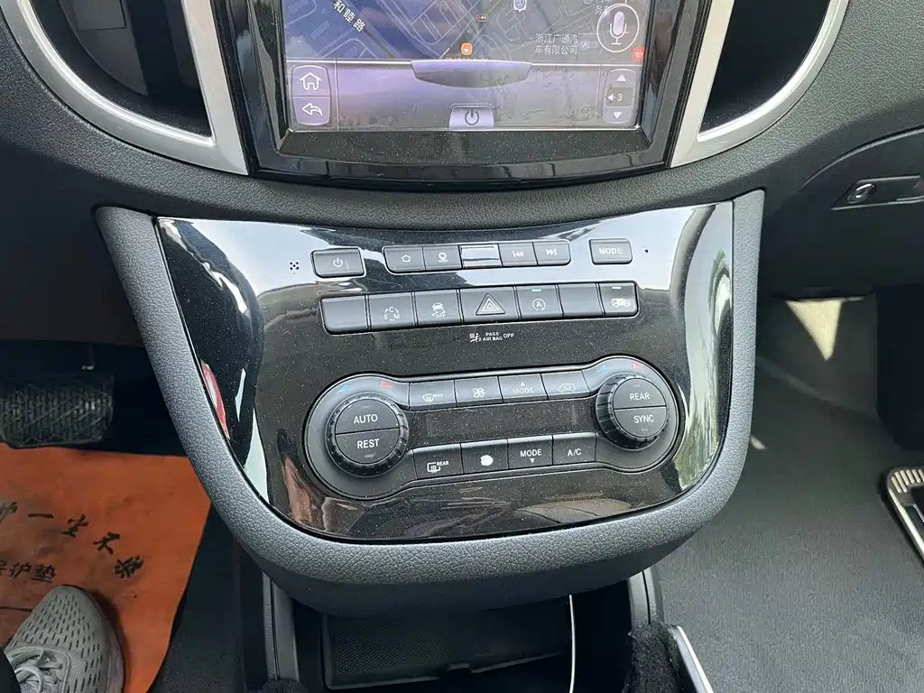 Mercedes-Benz Vito — миниатюра 15