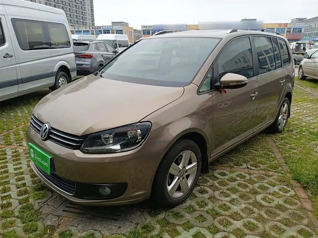Volkswagen Touran 2016
