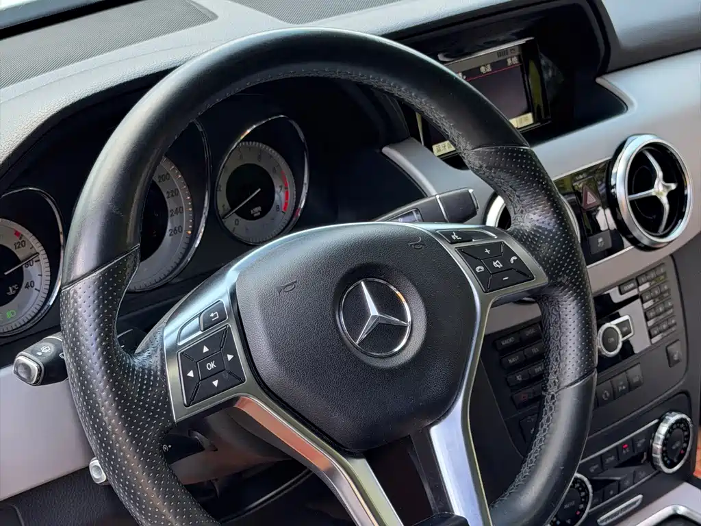 Mercedes-Benz GLK-Class — миниатюра 14