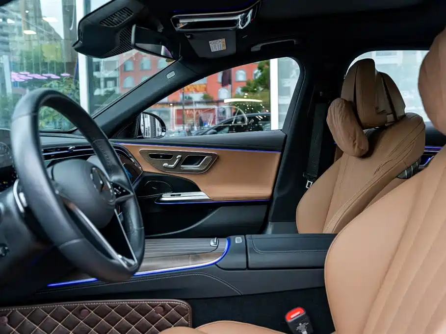 Mercedes-Benz E-Class New Energy — миниатюра 11