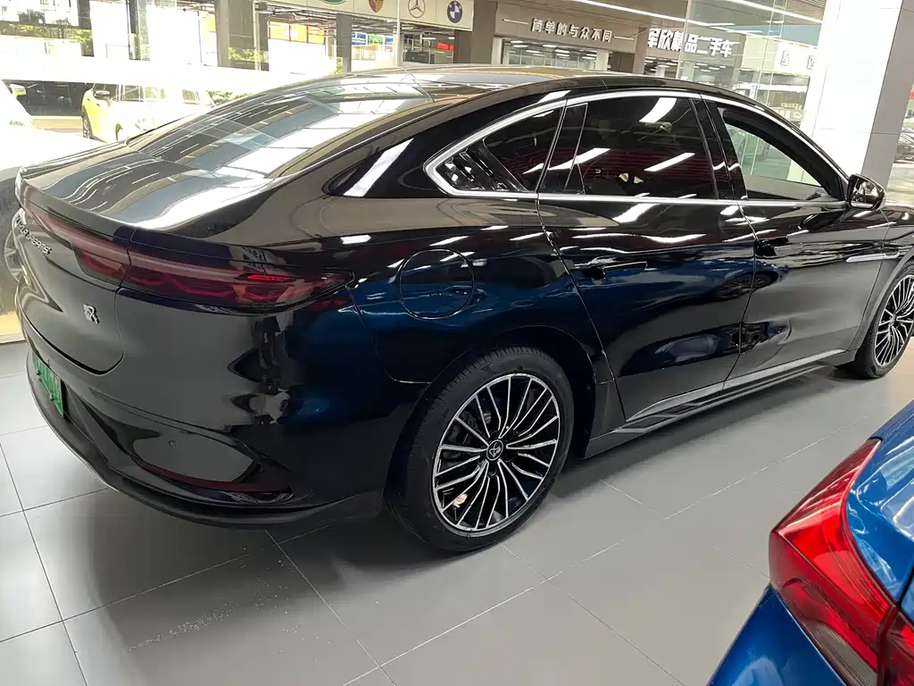 BYD Han — миниатюра 15