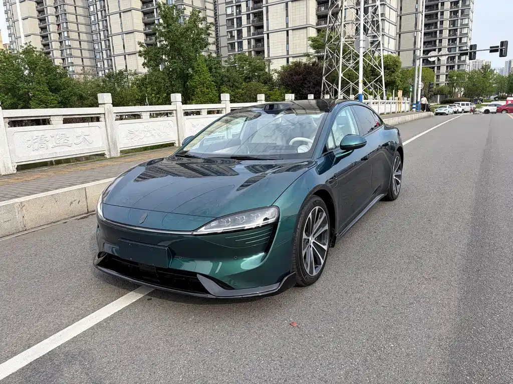 Luxeed Zhijie S7 2025