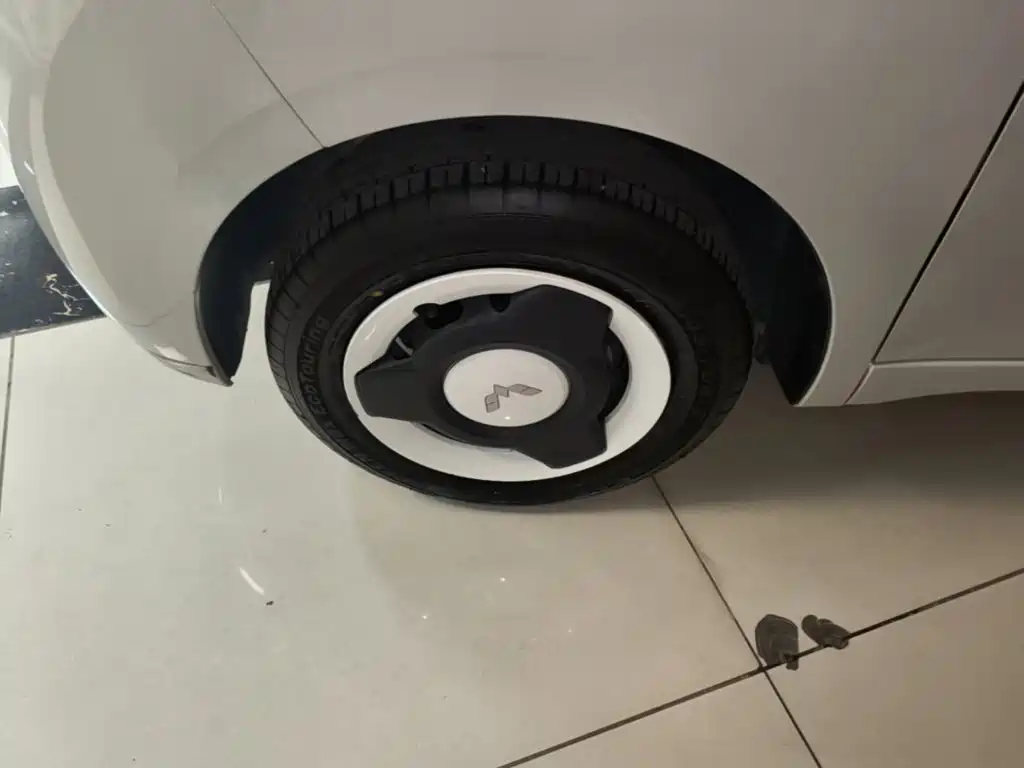 Wuling MINIEV — миниатюра 23