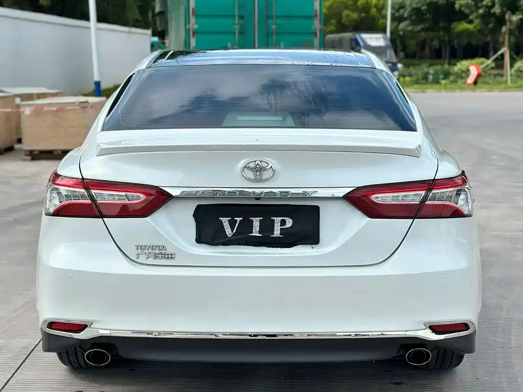 Toyota Camry — миниатюра 6