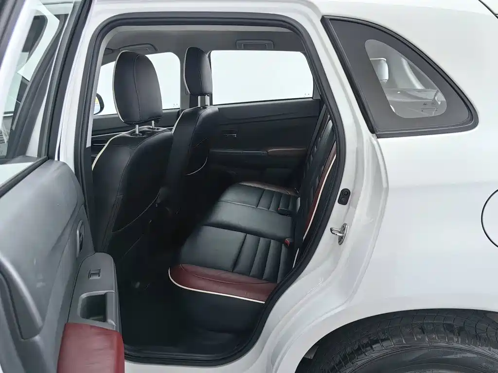 Mitsubishi ASX — миниатюра 15