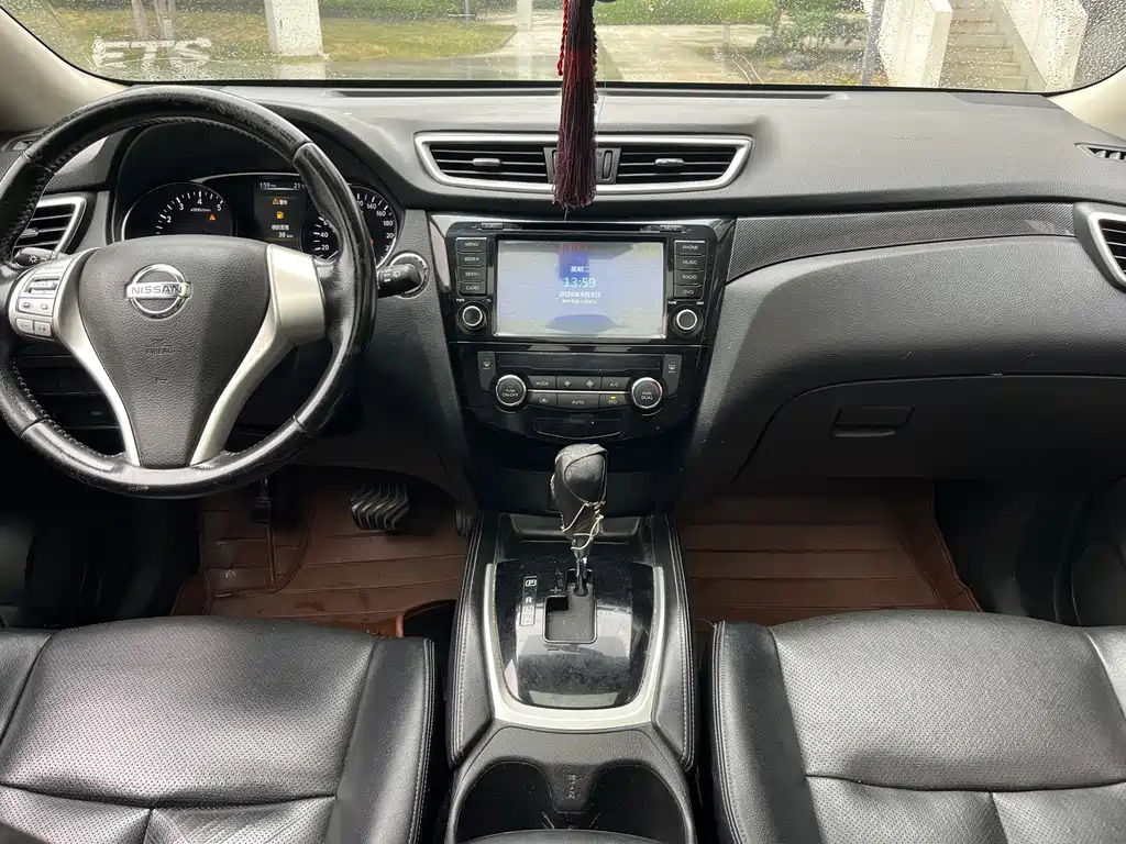 Nissan X-Trail — миниатюра 8