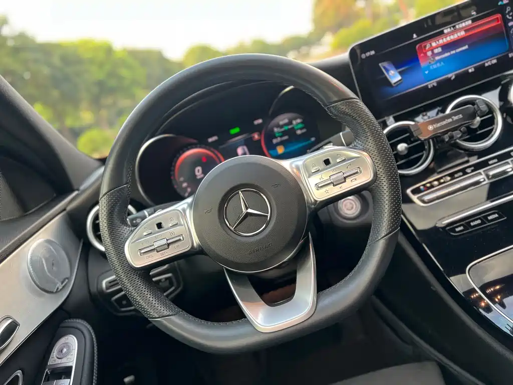 Mercedes-Benz C-Class — миниатюра 16
