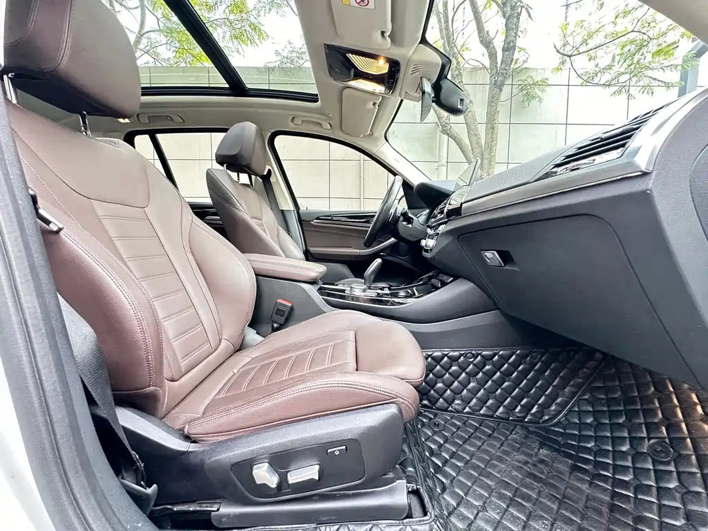BMW X3 — миниатюра 9