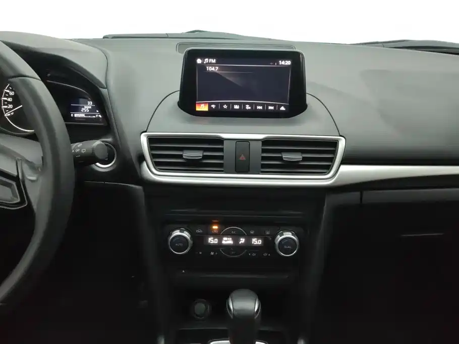 Mazda 3 Axela — миниатюра 13