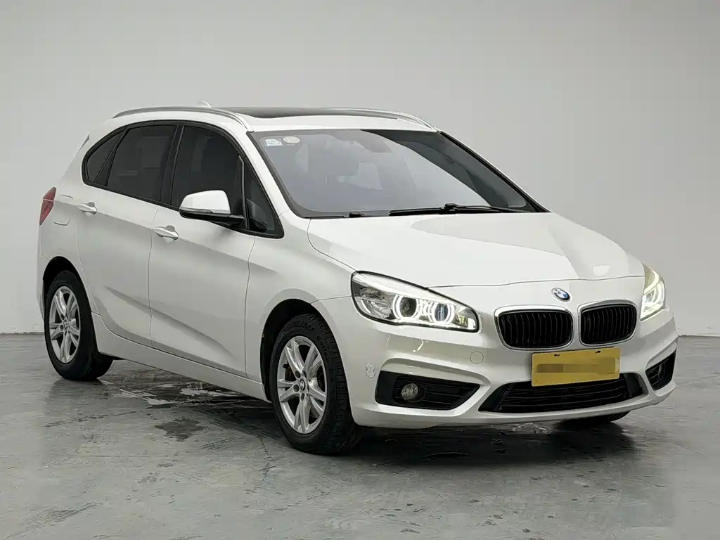 BMW 2 Series Active Tourer — миниатюра 3