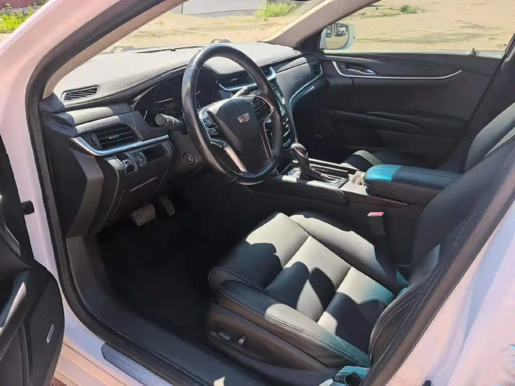 Cadillac XTS — миниатюра 7