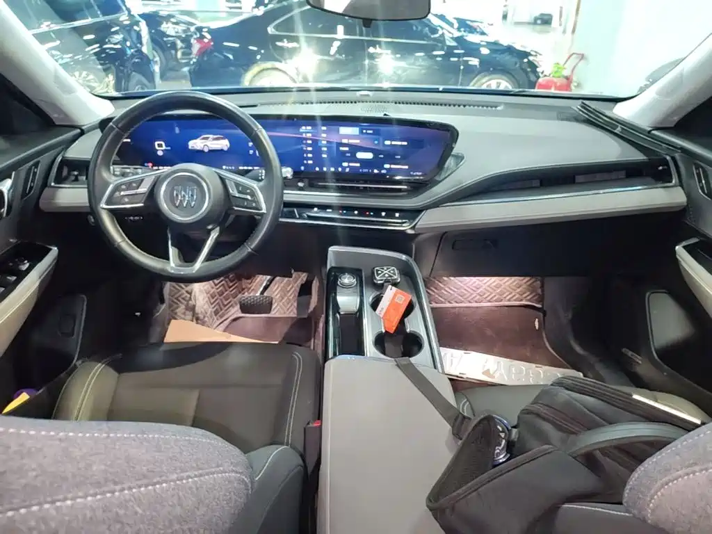 Buick E5 — миниатюра 10