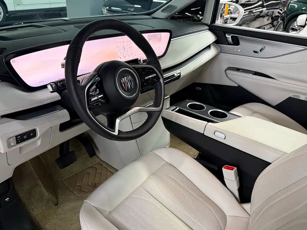 Buick GL8 Hybrid — миниатюра 7