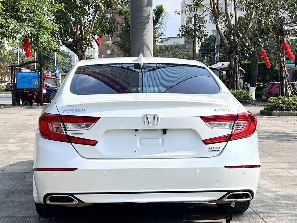 Honda Accord — миниатюра 4