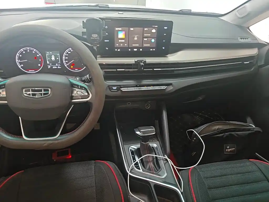 Geely Vision X3 — миниатюра 13