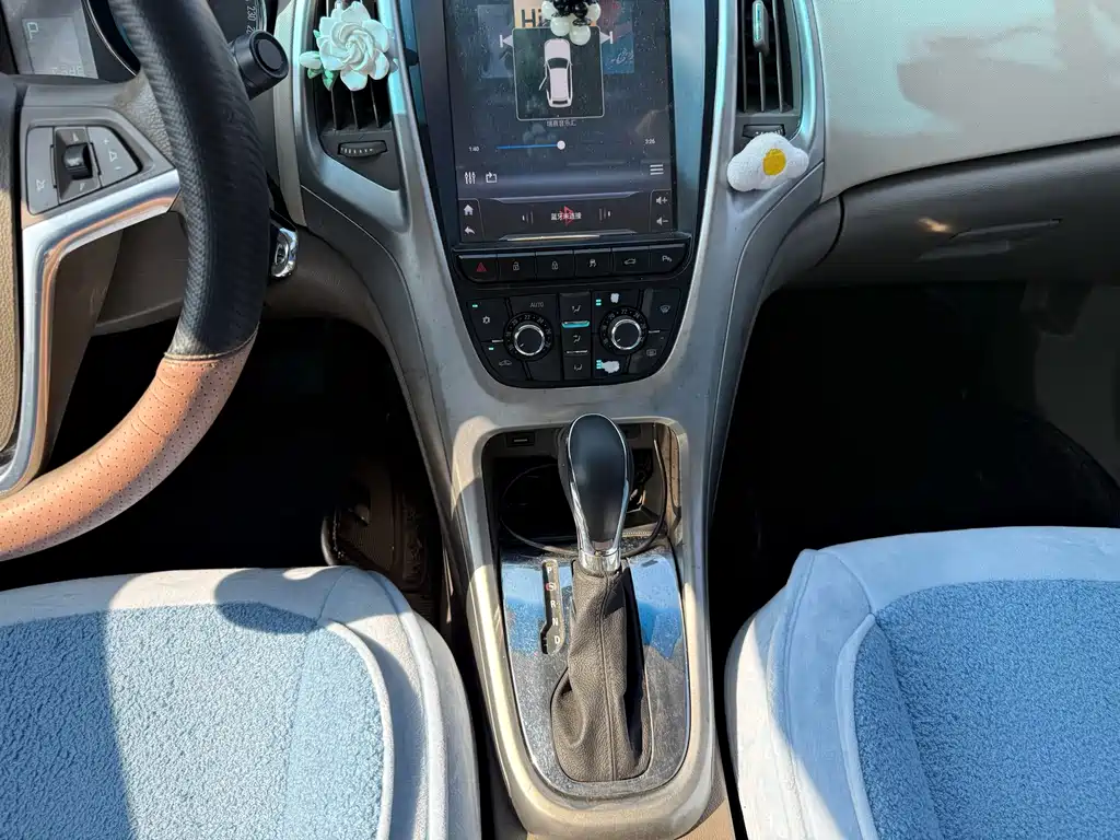 Buick Excelle — миниатюра 11