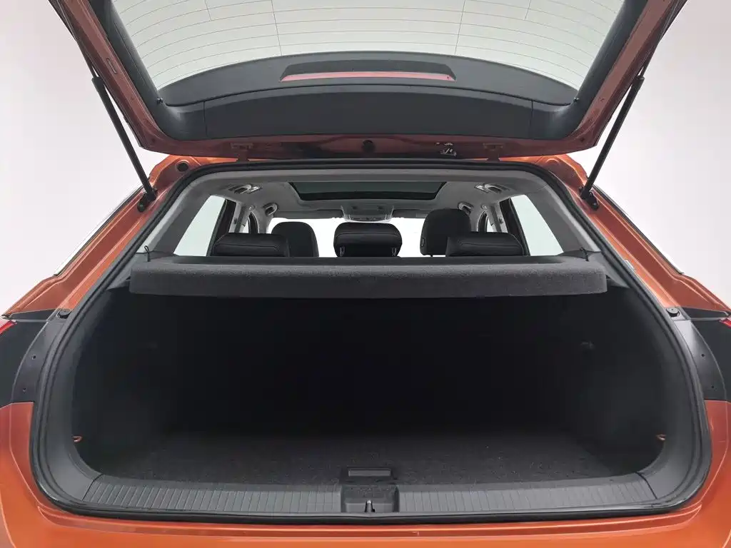 Volkswagen T-Roc — миниатюра 16