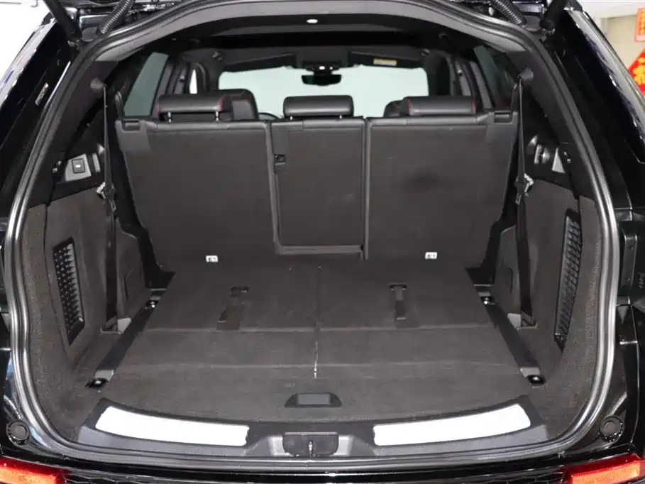 LAND ROVER DISCOVER SPORTS