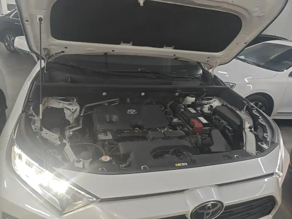 Toyota RAV4 — миниатюра 20