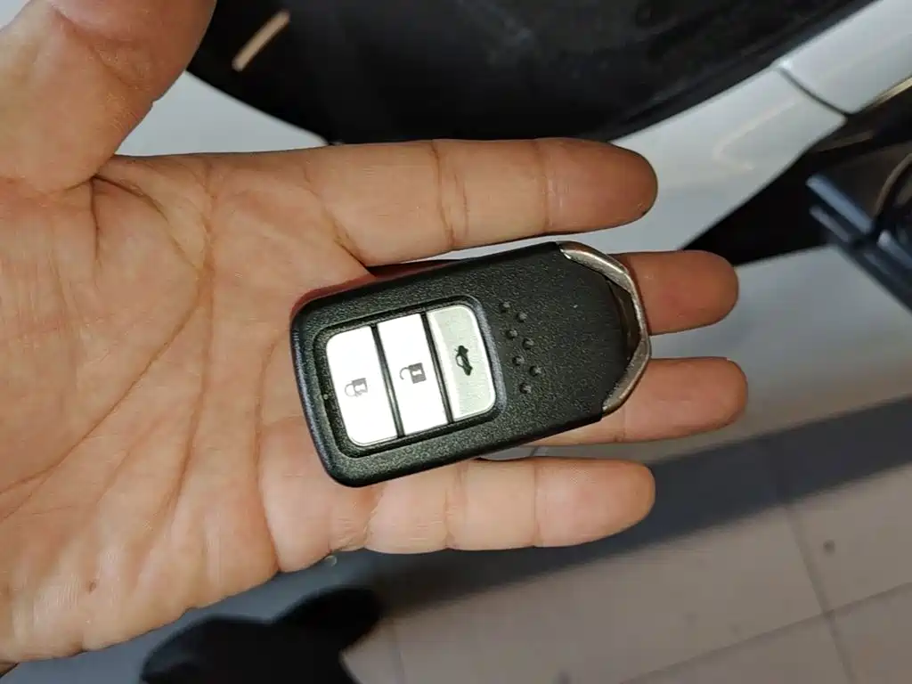 Honda Civic — миниатюра 9