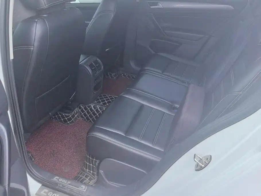 Volkswagen Golf Sportsvan — миниатюра 11