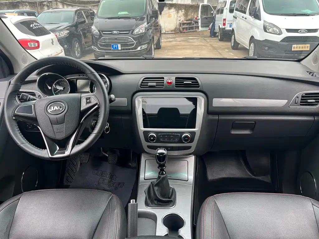 JAC JAC T6 — миниатюра 4