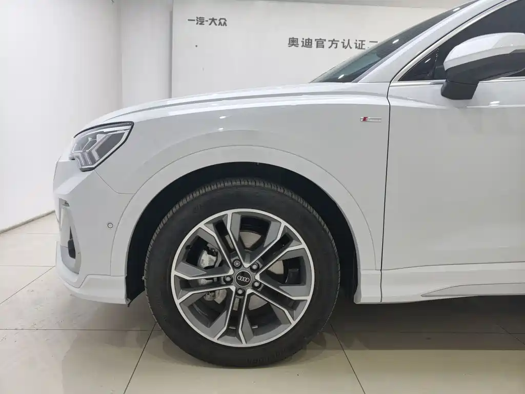 Audi Q3 — фотографии объявления, Фото 16