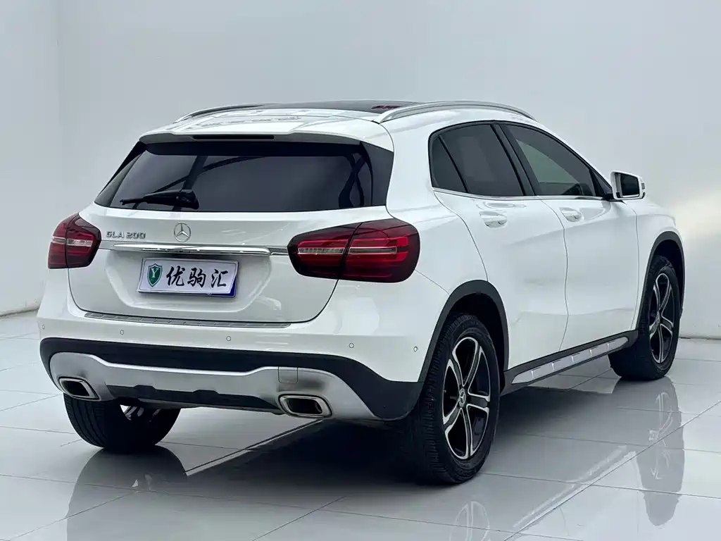 Mercedes-Benz GLA — миниатюра 6