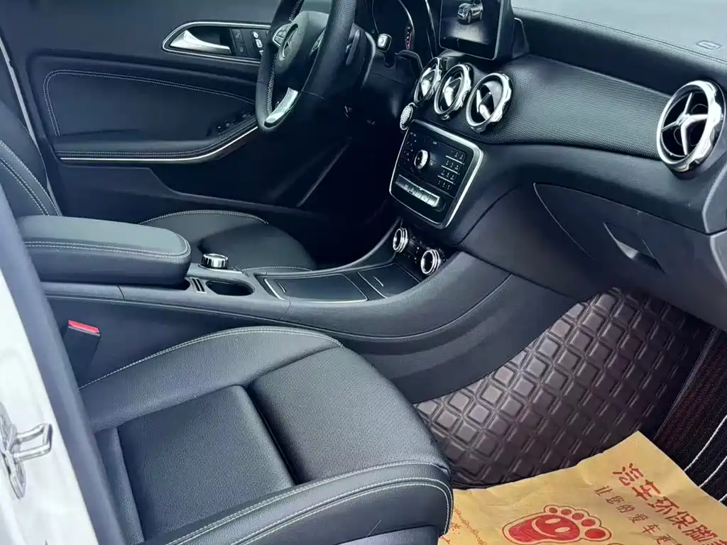 Mercedes-Benz GLA — миниатюра 18