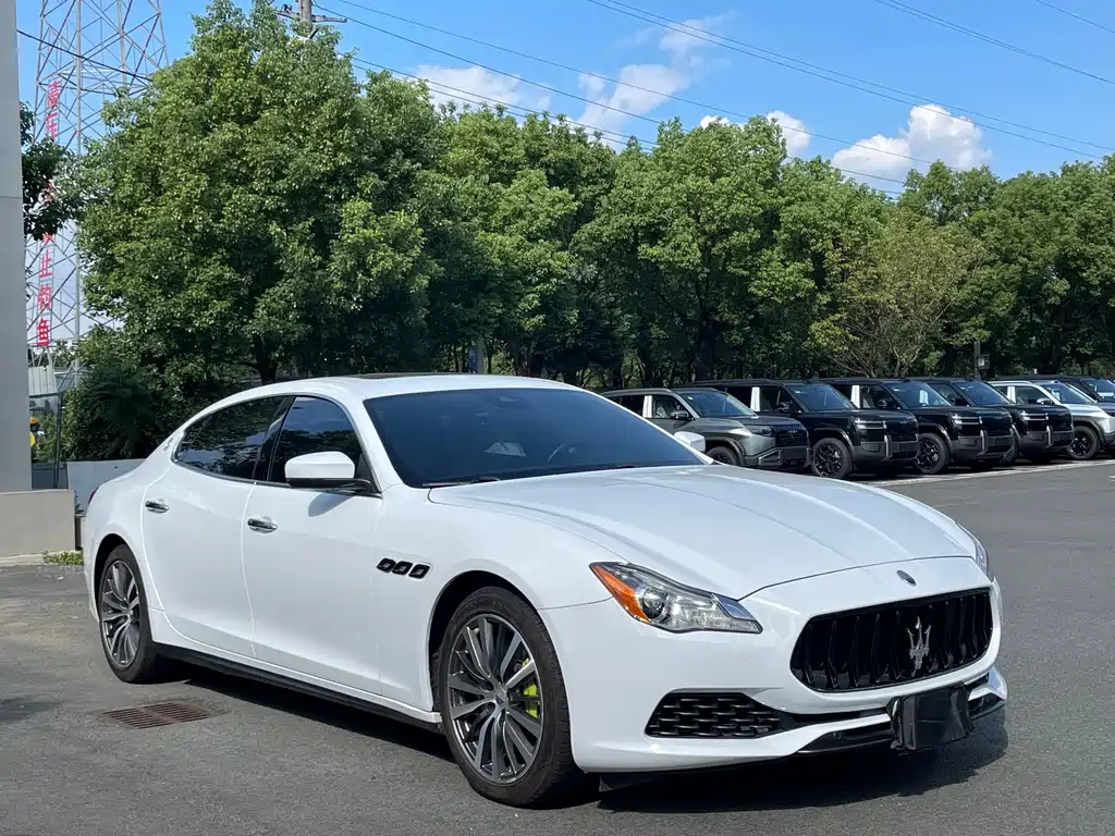 Maserati Quattroporte — миниатюра 3
