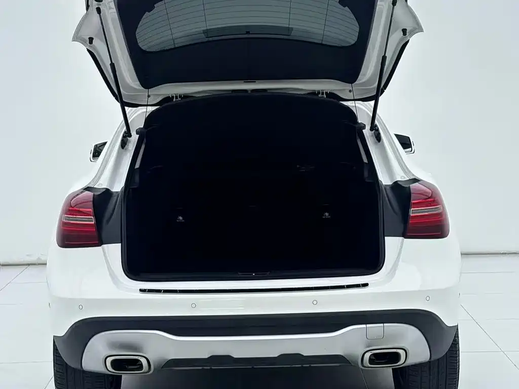 Mercedes-Benz GLA — миниатюра 11